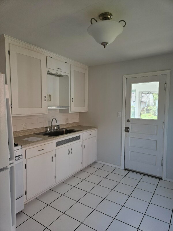 Foto del edificio - 4609 Burnham Ave