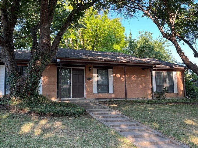 Foto del edificio - 1114 Denmark Dr