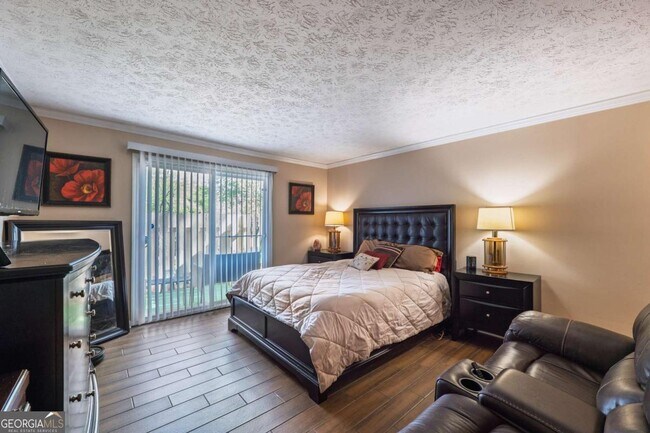 Foto del edificio - 2618 Stoney Creek Rd SE