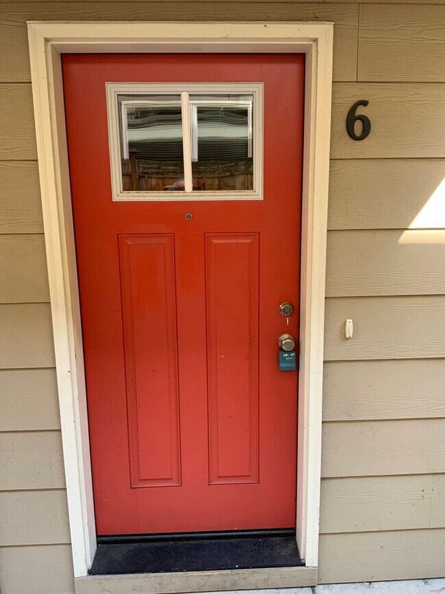 Foto del edificio - 3 Bedroom, 2.5 Bathroom Close to UO Campus