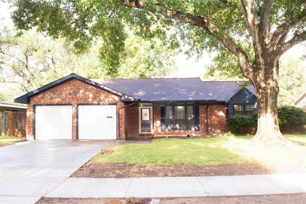Primary Photo - 2309 Cedar St
