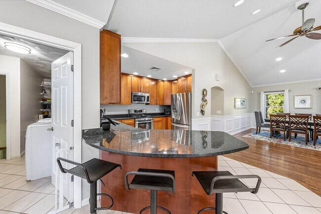 Foto del edificio - 9 Ridge Rd