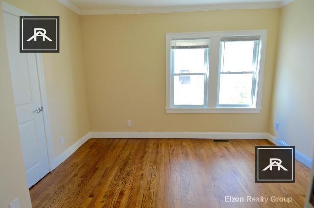 Foto del edificio - 4 bedroom in Brighton MA 02135