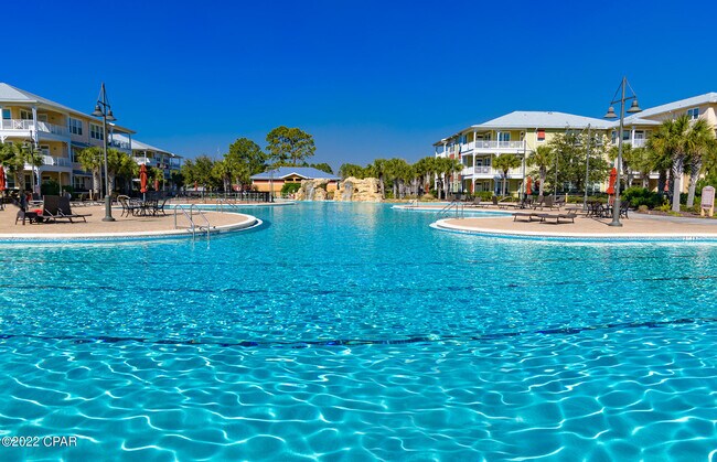 Foto del edificio - 8700 Front Beach Rd