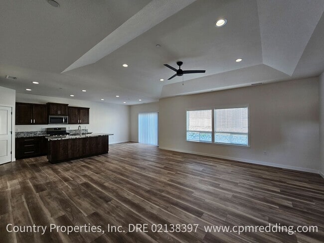 Foto del edificio - Almost New 3-Bedroom House with Lots of Upgrades Near Keswick Dam!