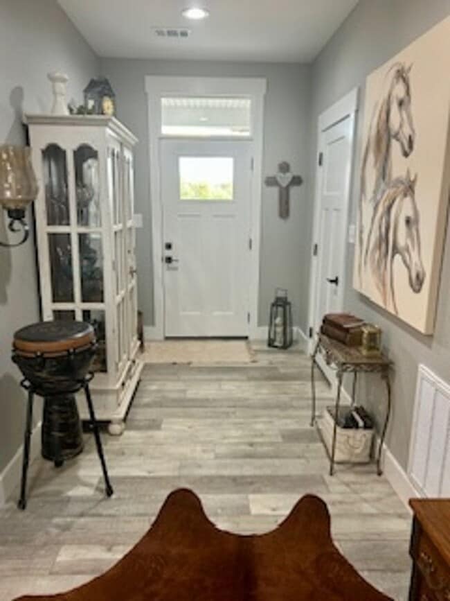 Foto del edificio - 154 Lakeshore Bay Dr