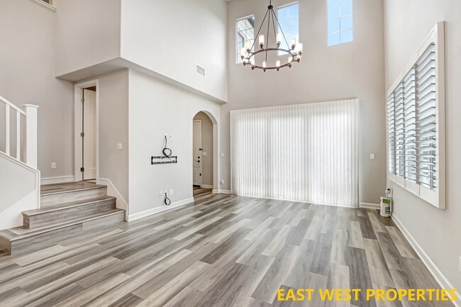 Building Photo - 117 Soaring Eagle