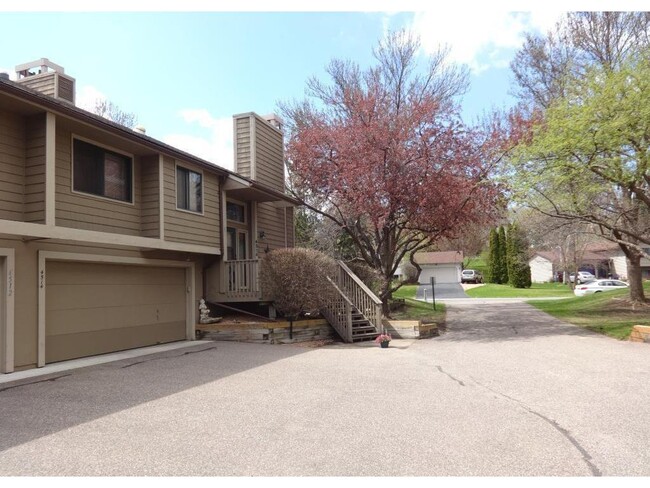 Building Photo - 4514 Quantico Ln N