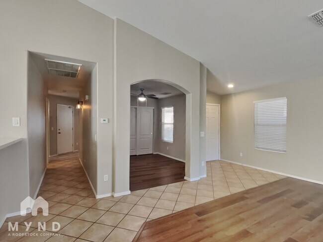 Building Photo - 813 S 125th Ave