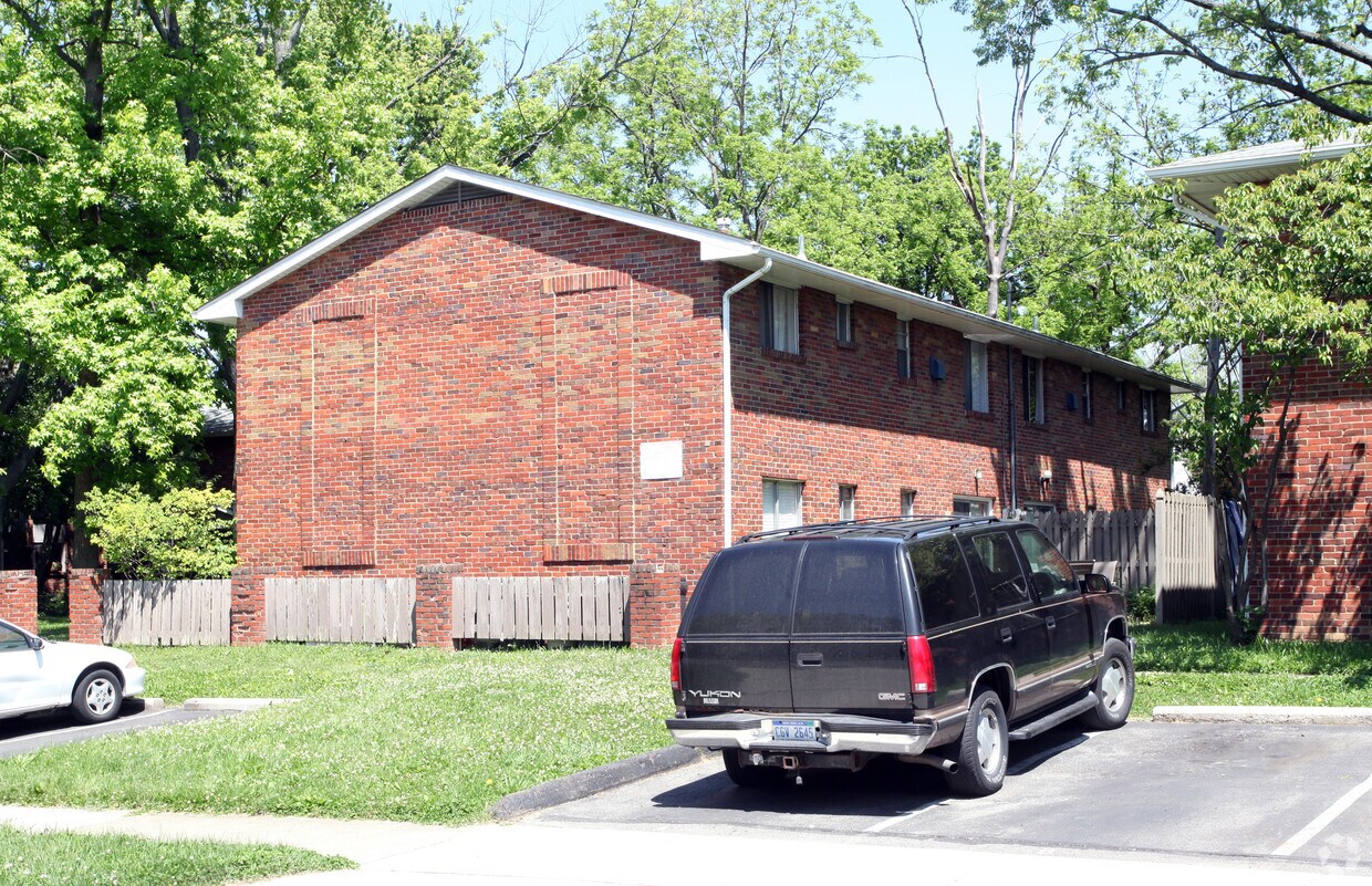 Building Photo - 76 Electric Ave