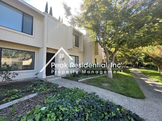 Building Photo - 3 br, 2.5 bath House - 506 Hartnell Place
