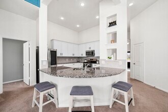 Building Photo - 2404 Ocean Key Dr