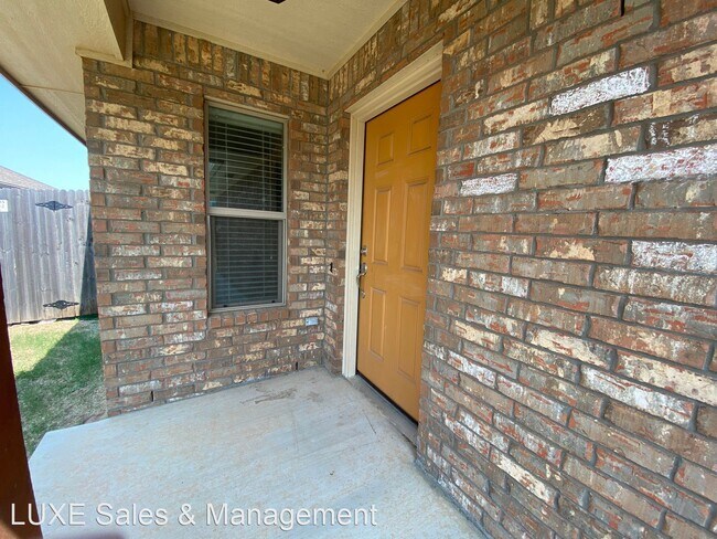 Building Photo - 3 br, 2 bath House - 787 SW 13th St