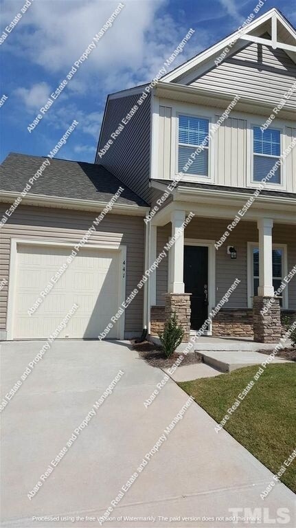 Foto principal - 441 Excalibur Dr