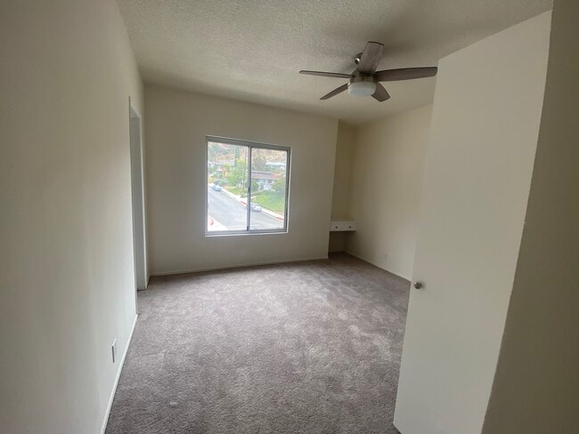Building Photo - 2207 N Verdugo Rd