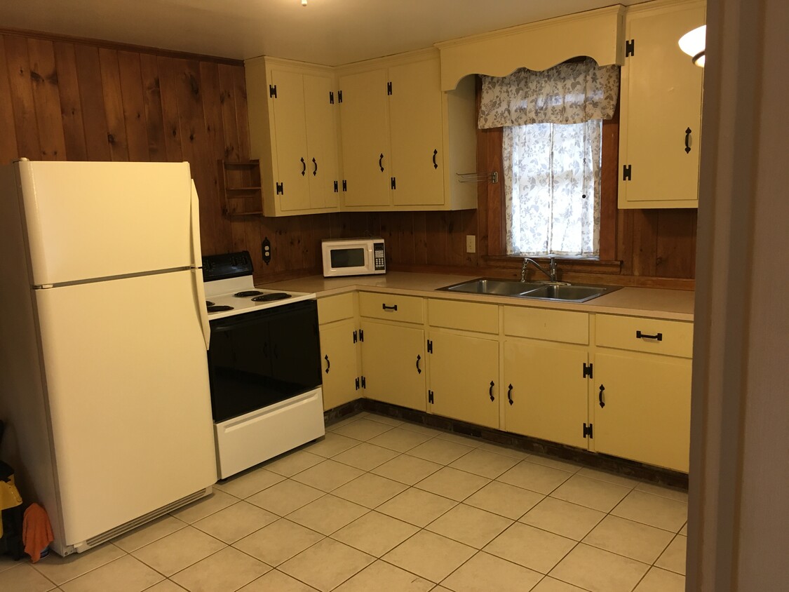 Kitchen - 7 Carlisle St