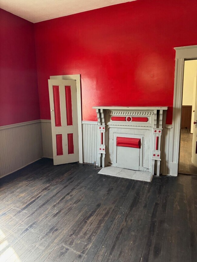 Foto del edificio - 3 bd 1 ba dowtown town Gadsden