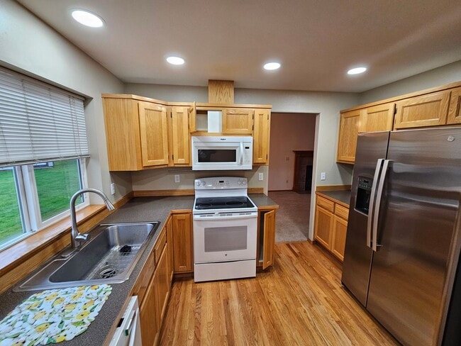 Building Photo - Beautifully Maintained 4-Bed, 2.5-Bath Monroe Home