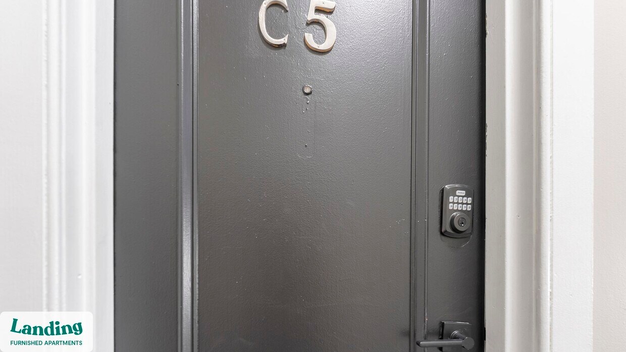 Foto principal - 617 W Lexington St