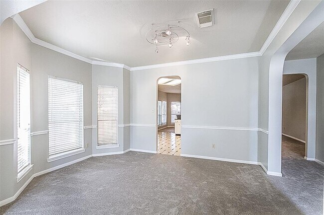 Building Photo - 3103 Lauren Ln