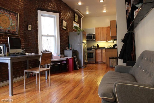 Foto del edificio - 107 W 105th St