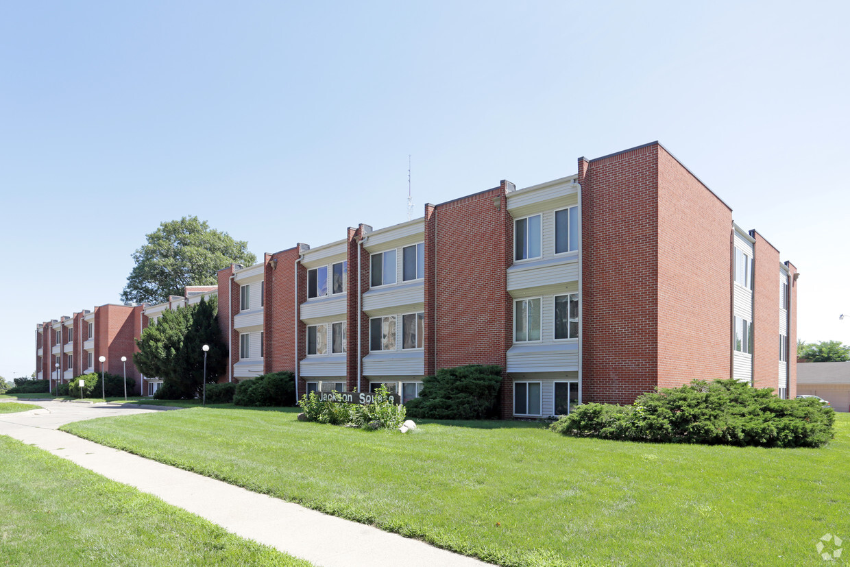 Primary Photo - Jackson Square Apartments