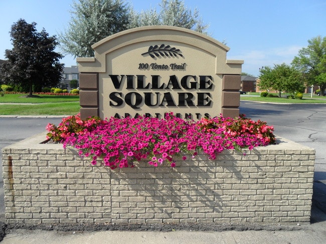 Building Photo - Village Square