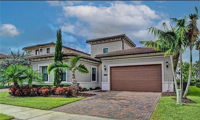 Foto del edificio - 8855 Watercrest Cir W