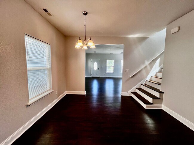 Building Photo - Gorgeous 4 bedroom 3 bath new construction...