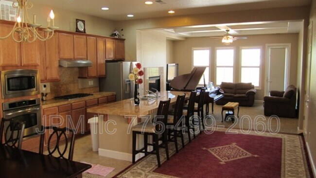 Building Photo - 10865 Pentwater Dr