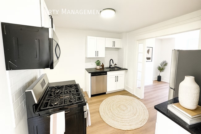 Photo - 119 S 54th St Apartment