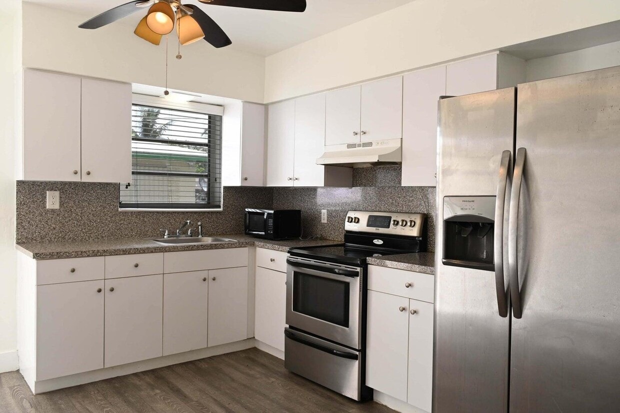 Foto principal - 321 NW 21st Ave