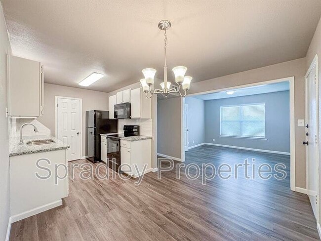 Building Photo - 120 W Main St