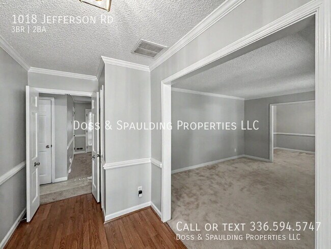Foto del edificio - 1018 Jefferson Rd