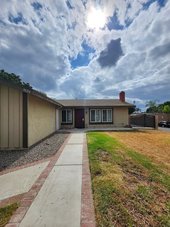 Building Photo - Inviting 3-Bedroom Home