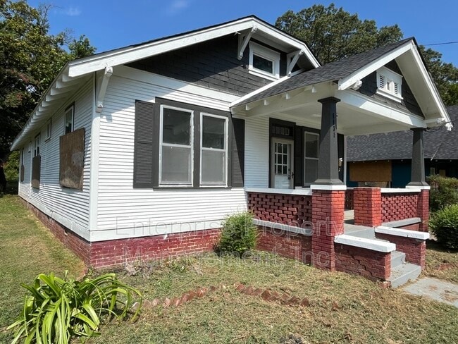 Building Photo - 1131 Rozelle St