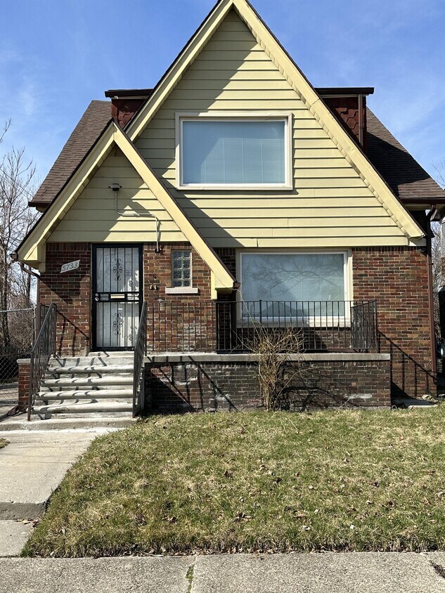 Foto principal - 5733 Lakewood St