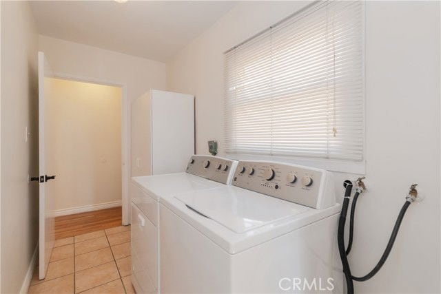 Foto del edificio - 6045 Teesdale Ave