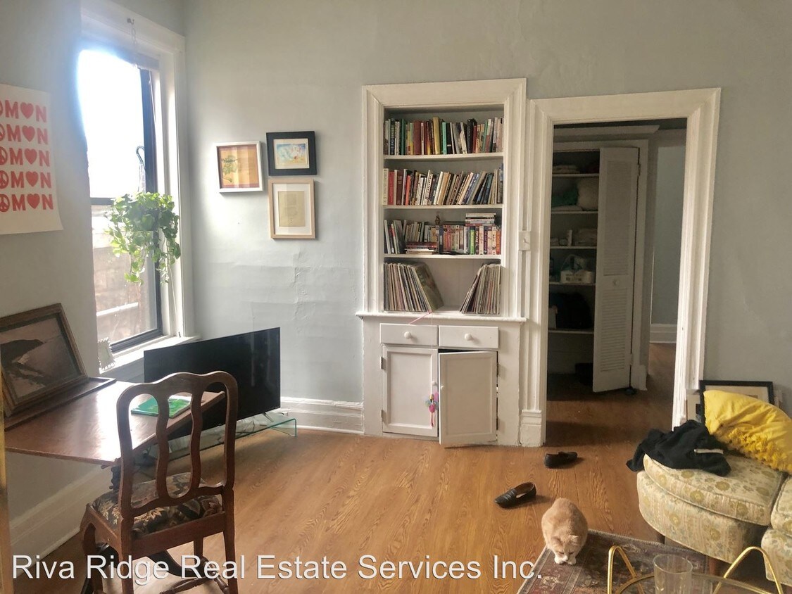 Foto principal - 251 S St Clair St