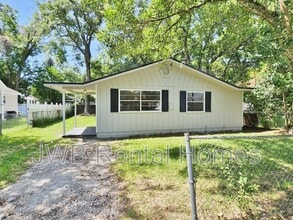 Building Photo - 3152 Thomas St