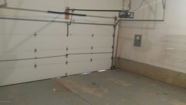 Building Photo - 388 Harrier Dr