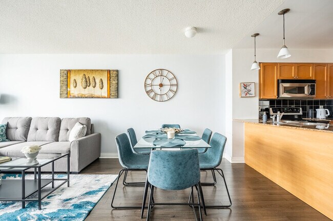 Photo du bâtiment - 18 Yonge St