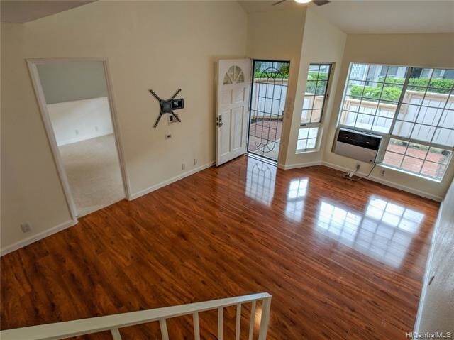 Building Photo - 504 Mananai Pl