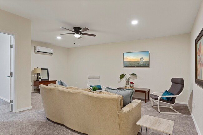 Foto del edificio - 1825 Rockbrook Dr