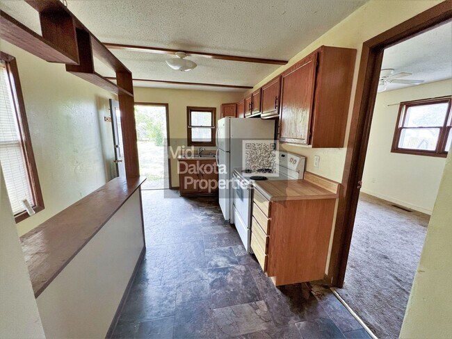 Foto del edificio - 705 S Rowley- Large 1 bedroom house