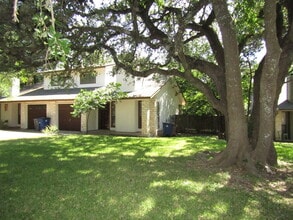 Building Photo - 7001 Winedale Dr