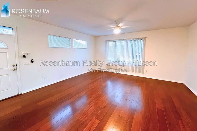 Foto del edificio - 3136 N Winstel Blvd