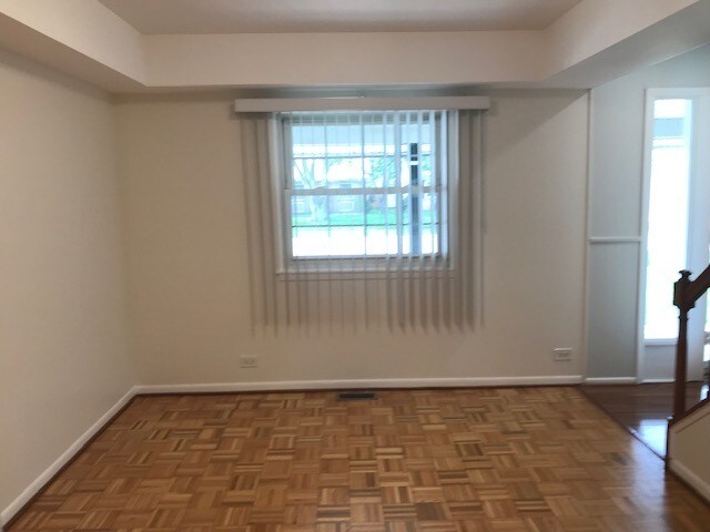 Foto del edificio - 1331 Berkenshire Ln