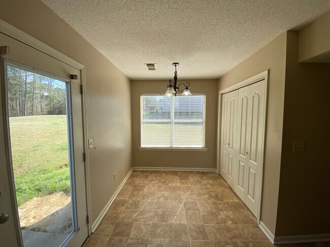 Building Photo - 11418-20 Oak Arbor Way