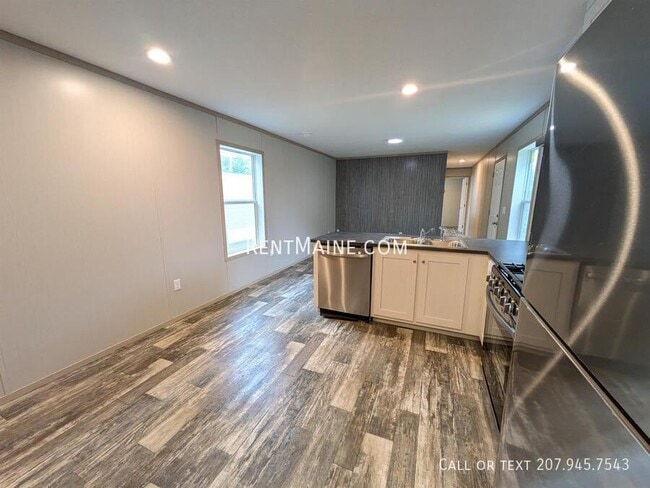 Building Photo - 438 Finson Rd
